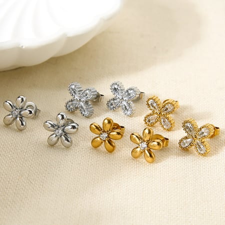 Romantische serie elegante bloem roestvrij staal goudkleurige zirkonia dames oorbellen