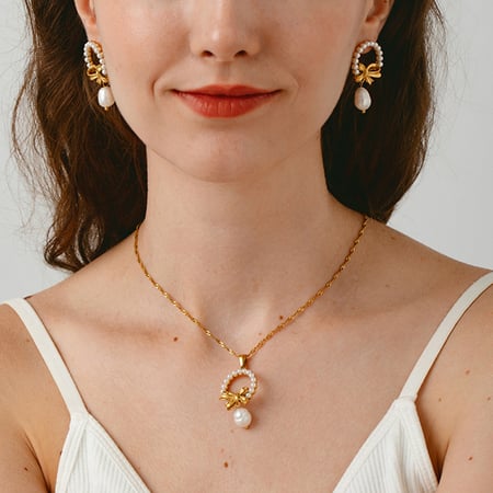 Luxurious Series Elegant Bow Knot Stainless Steel Women's Necklaces Display Set 2