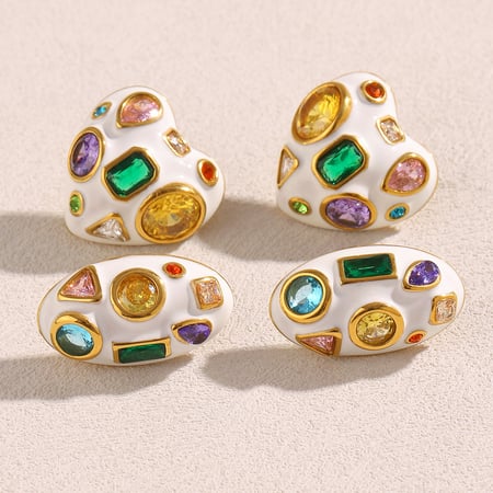 1 Pair Luxurious Series Classic Heart Stainless Steel Women's Stud Earrings