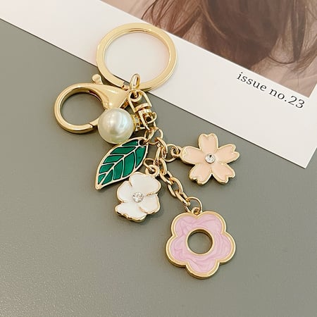 1 porte-clés en alliage Sakura 2