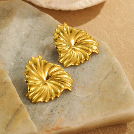 Lussuosi ed eleganti orecchini a bottone da donna in acciaio inossidabile color oro con fiore