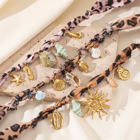 1 Piece Leopard Scarf Pendant Necklaces 2
