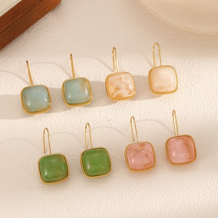 1 Pair Square Drop Earrings 2