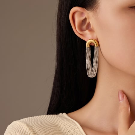Pendientes colgantes de acero inoxidable con borlas en color dorado para mujer 2