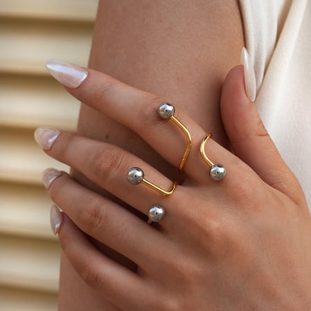 1 stuk eenvoudige lijnen roestvrij staal goudkleurige statement ringen 2