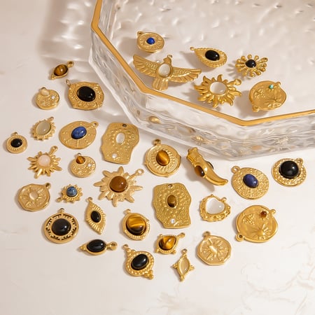 1 Stück einfache natürliche Sonne Edelstahl Gold Farbe Damen Anhänger 2