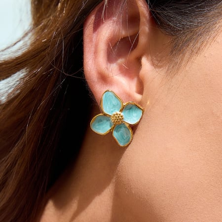 1 paire de magnifiques boucles d&#39;oreilles à tige en acier inoxydable couleur or pour femme, motif fleur 2