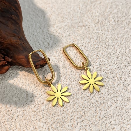 1 par de pendientes colgantes de acero inoxidable con forma de flor en color dorado 2