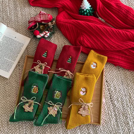 1 Paar Damen-Wadensocken aus Baumwolle mit Weihnachtsstickerei 2