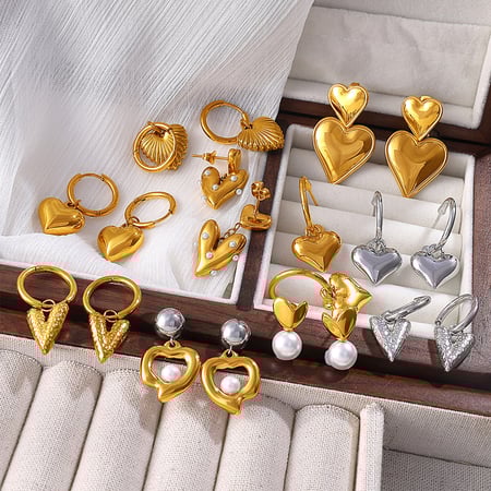 1 par de pendientes colgantes de acero inoxidable con forma de corazón 2