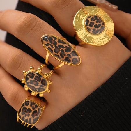 Bague simple et irrégulière en acier inoxydable couleur or pour femme 2