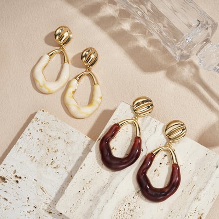 1 paire de boucles d&#39;oreilles pendantes en résine de forme irrégulière 2