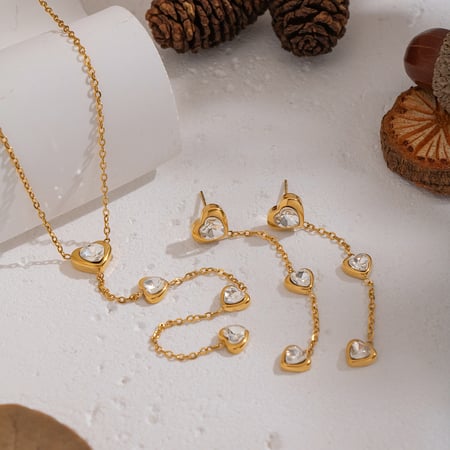 Ensemble de colliers romantiques en acier inoxydable avec pompon en forme de cœur et zircon couleur or 2