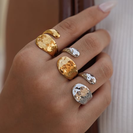 Bague simple et irrégulière en acier inoxydable couleur or pour femme 2