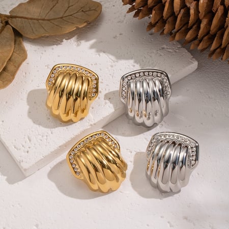 1 Pair Shell Shape Stainless Steel Gold Color Stud Earrings 2