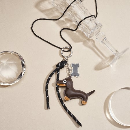 1 collier long en corde avec un animal mignon