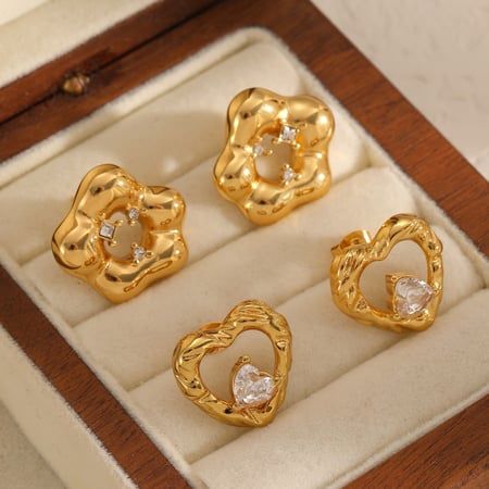 1 paio di orecchini a bottone con zirconi color oro in acciaio inossidabile a forma di cuore