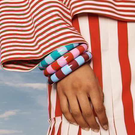 1 Piece Simple Strip Resin Bangle 2