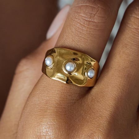 1 stuk ontwerpbare onregelmatig gevormde roestvrijstalen statement ringen in goudkleur 2