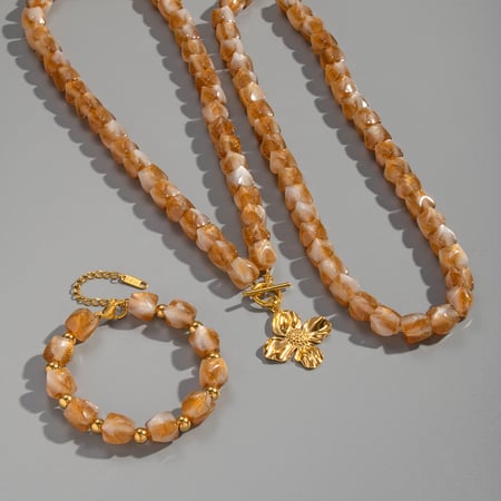 Conjunto de collar con colgante de flor y cuentas de resina de forma irregular 2