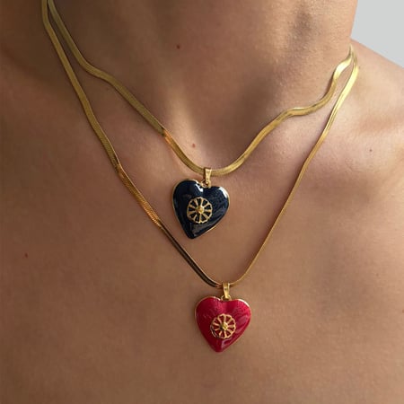 Collier pendentif en acier inoxydable couleur or avec cœur en émail, 1 pièce