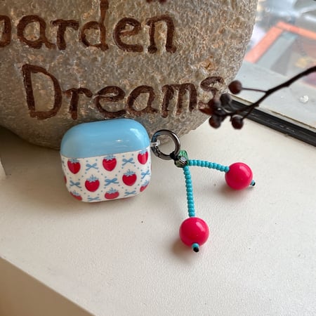 1 Piece Sweet Lovely Strawberry Women's Earphone Case