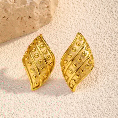 1 Paar Ohrstecker aus Edelstahl in unregelmäßiger Form und Goldfarbe 2