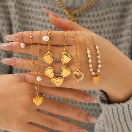 Collana con ciondolo a forma di cuore in acciaio inossidabile color oro, 1 pezzo