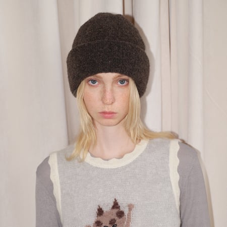 Bonnet tricoté en laine et polyester de couleur unie, 1 pièce