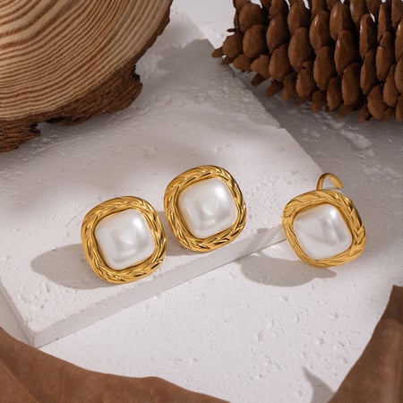 Elegantes Perlenohrring-Set aus Edelstahl in Goldfarbe 2
