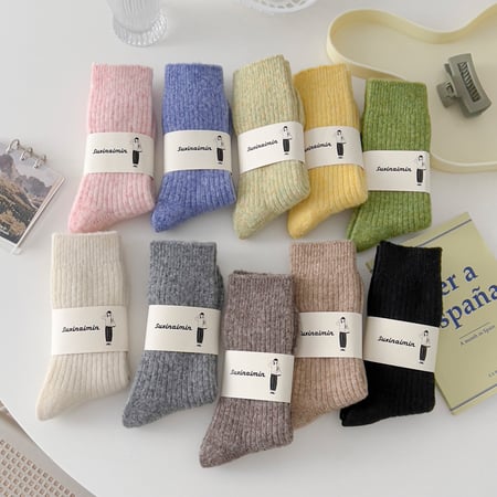 1 Pair Ribbed and Thickened Solid - colored Women's  Mid-Calf Socks