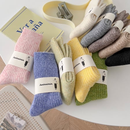 1 Pair Ribbed and Thickened Solid - colored Women's  Mid-Calf Socks 2