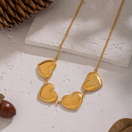 1 Stück Statement-Halskette mit Herzanhänger aus Edelstahl in Goldfarbe 2