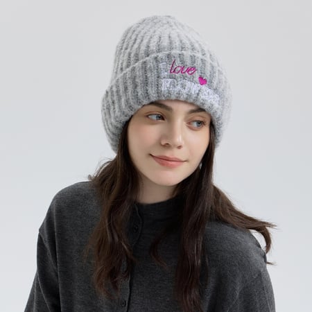 1 gorro de punto de rayón con corazón bordado 2