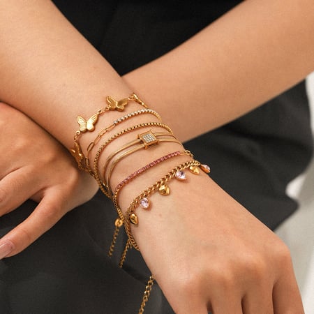 1 Stück elegantes Edelstahl-Charm-Armband mit Zirkonia in Goldfarbe 2