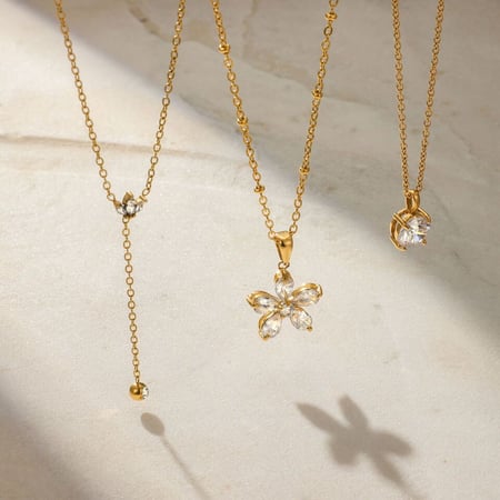 1 Piece Sophisticated Flower Stainless Steel Gold Color Zircon Women's Pendant Necklaces 2