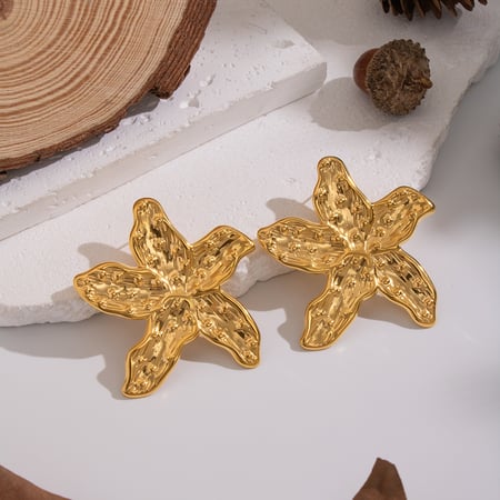 1 paio di orecchini a bottone in acciaio inossidabile color oro a forma di fiore