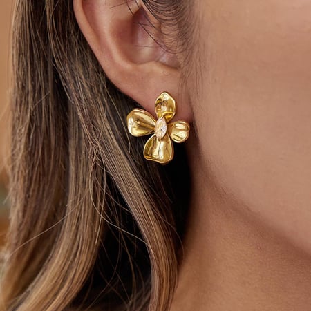 1 Pair Dazzling Flower Stainless Steel Gold Color Zircon Women's Stud Earrings