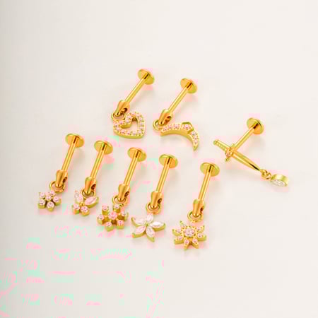 1 Adet Narin Çiçek Titanyum Zirkonyum Kadın Piercing Küpe