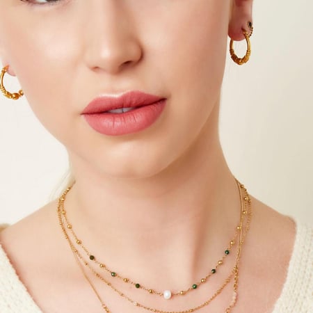 Necklace with small pearls and stone beads