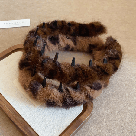 1 Stück Vintage Plüsch Stirnband mit Leopardenmuster 2