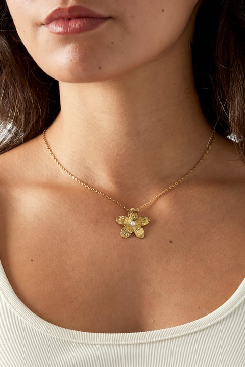 collier blossom burst