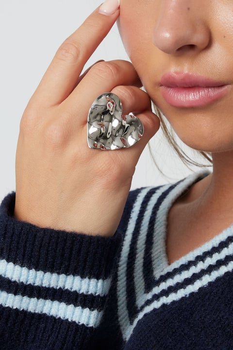 Large heart statement texture ring