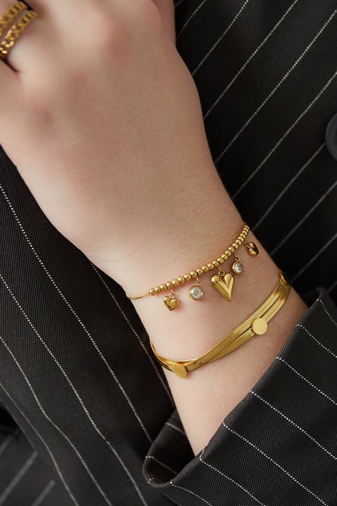 gleaming heart bracelet