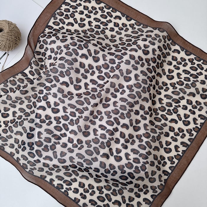 1 Piece Retro Leopard Print Pattern Bandana Picture2