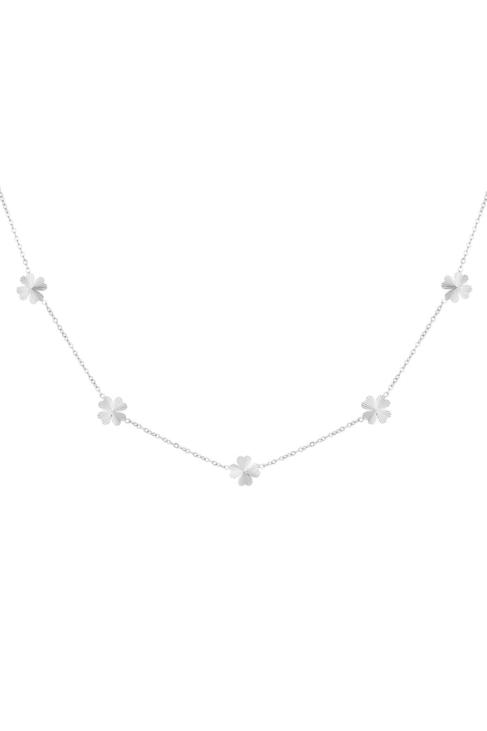 leafy luck necklace