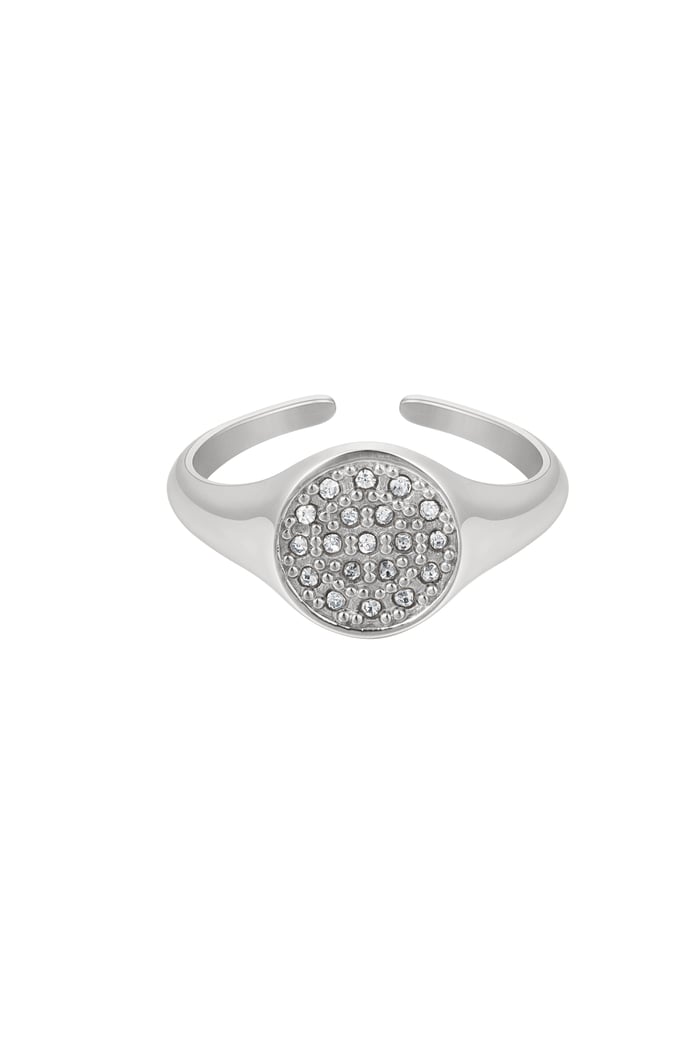 ring rund mit steinen
