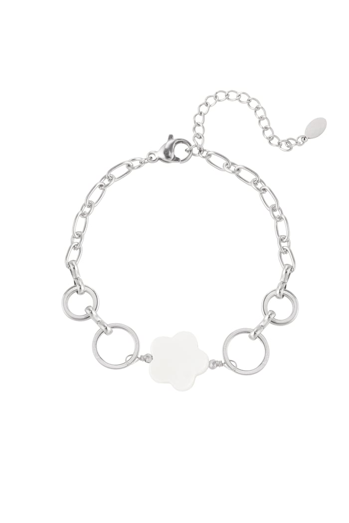 bracelet flower and rings