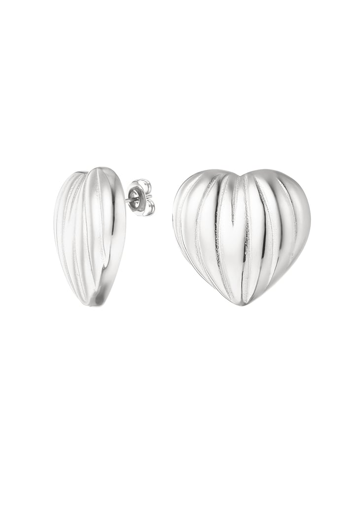 earrings enormous heart 