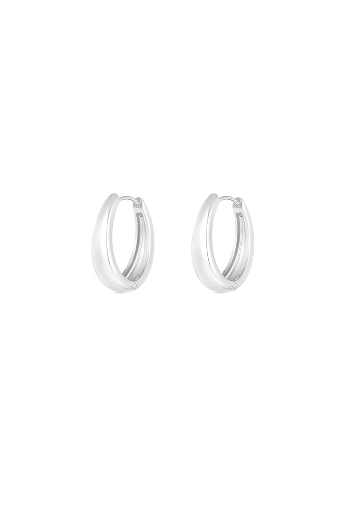 classy hoop earrings 